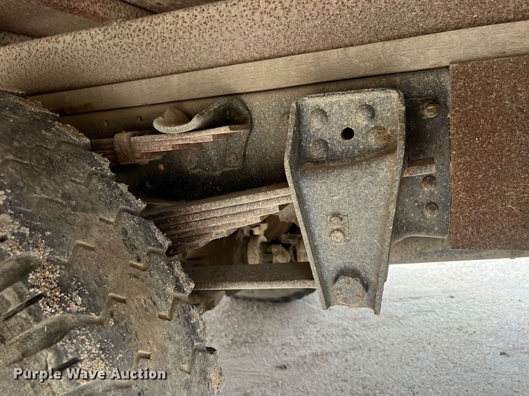 image for item DW2855 1986 GMC 7000  digger derrick truck