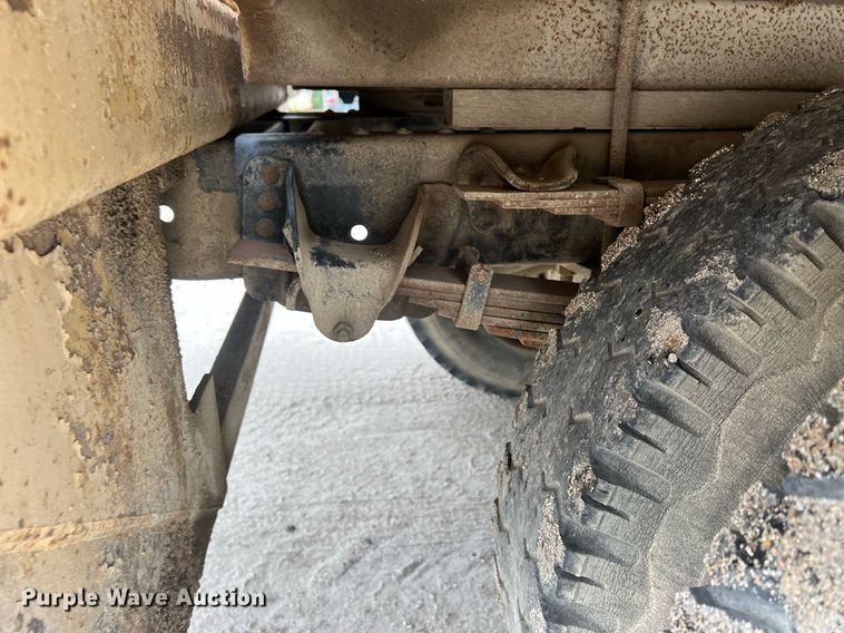image for item DW2855 1986 GMC 7000  digger derrick truck