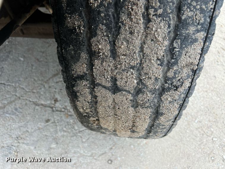 image for item DW2855 1986 GMC 7000  digger derrick truck