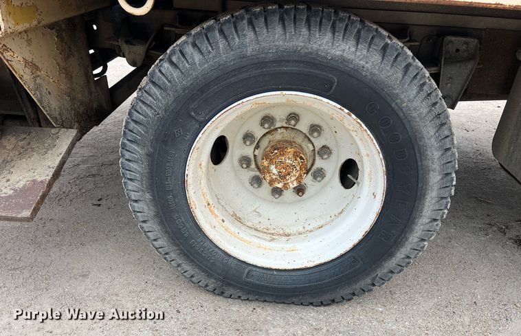 image for item DW2855 1986 GMC 7000  digger derrick truck