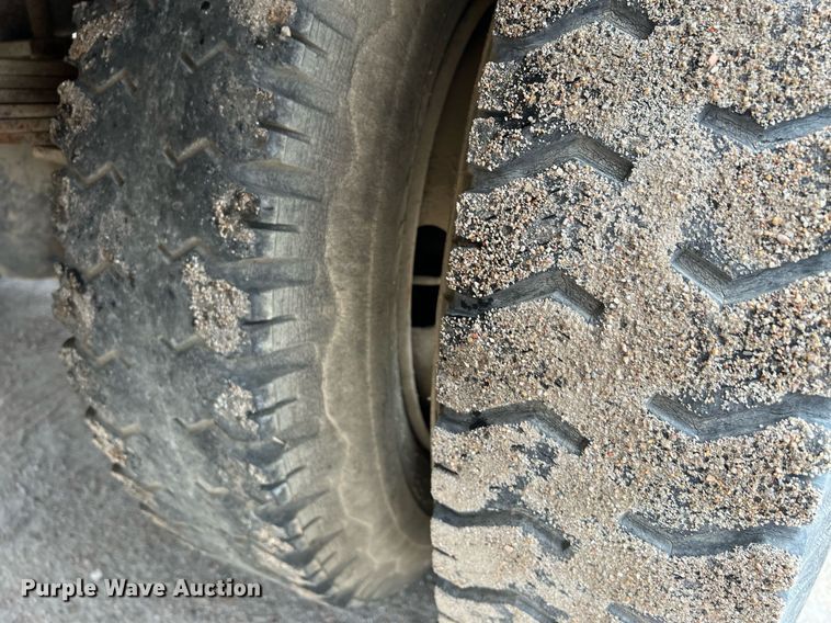 image for item DW2855 1986 GMC 7000  digger derrick truck