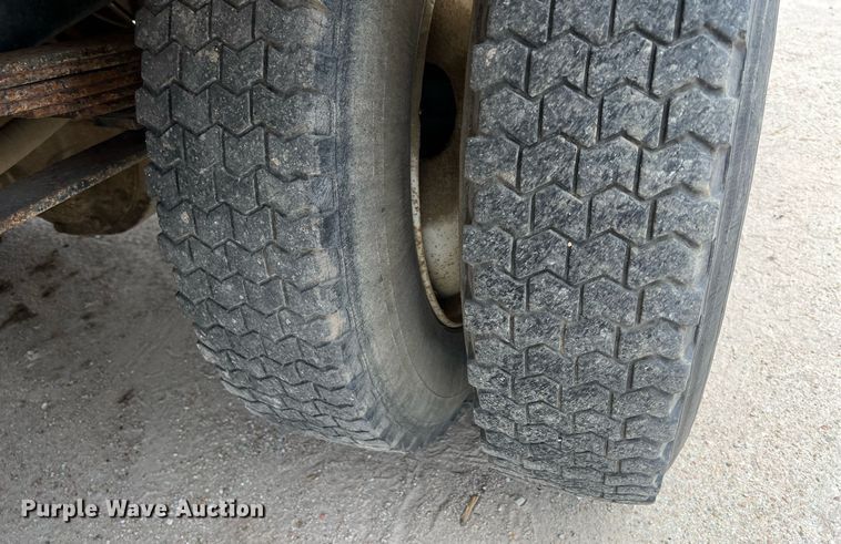 image for item DW2855 1986 GMC 7000  digger derrick truck