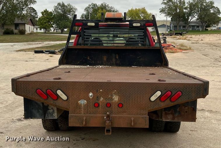 image for item DW2856 2003 Ford F450 Super Duty  Crew Cab flatbed truck