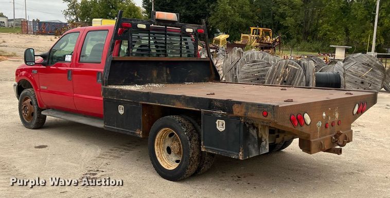 image for item DW2856 2003 Ford F450 Super Duty  Crew Cab flatbed truck