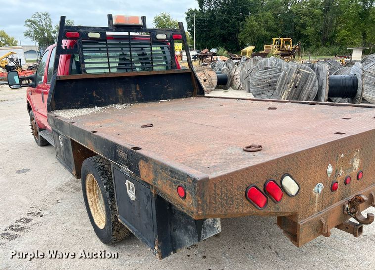 image for item DW2856 2003 Ford F450 Super Duty  Crew Cab flatbed truck
