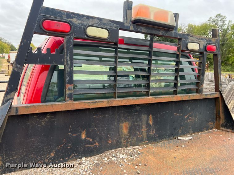 image for item DW2856 2003 Ford F450 Super Duty  Crew Cab flatbed truck