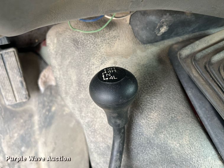 image for item DW2856 2003 Ford F450 Super Duty  Crew Cab flatbed truck