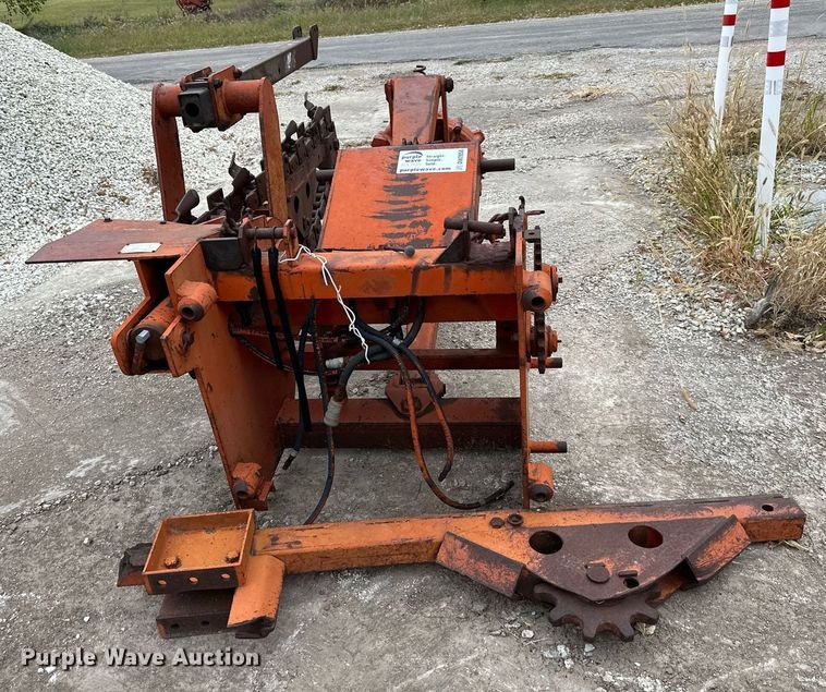 image for item DW2858 Ditch Witch R65C  trencher