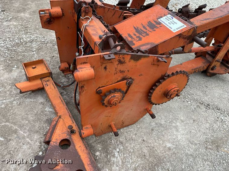 image for item DW2858 Ditch Witch R65C  trencher