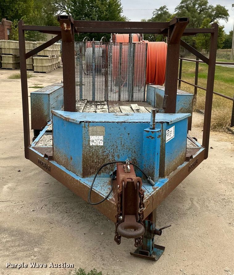 image for item DW2869 1992 Doonan  equipment trailer