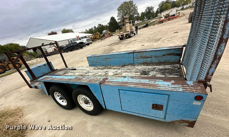 image for item DW2869 1992 Doonan  equipment trailer