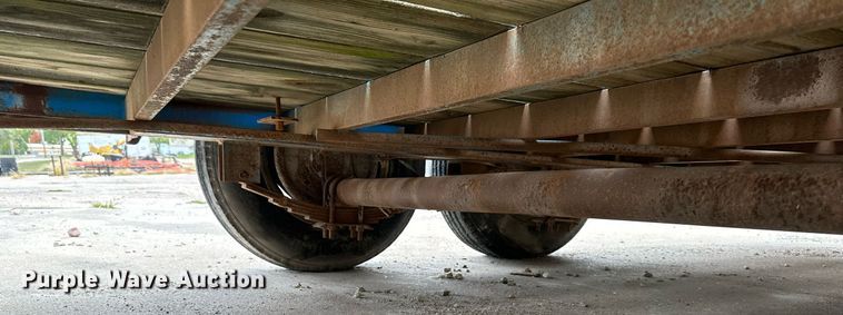 image for item DW2869 1992 Doonan  equipment trailer