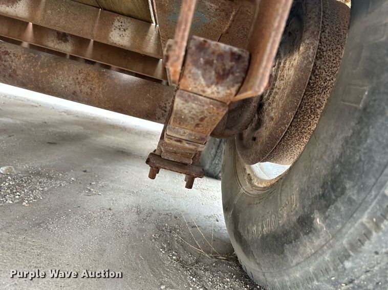 image for item DW2869 1992 Doonan  equipment trailer