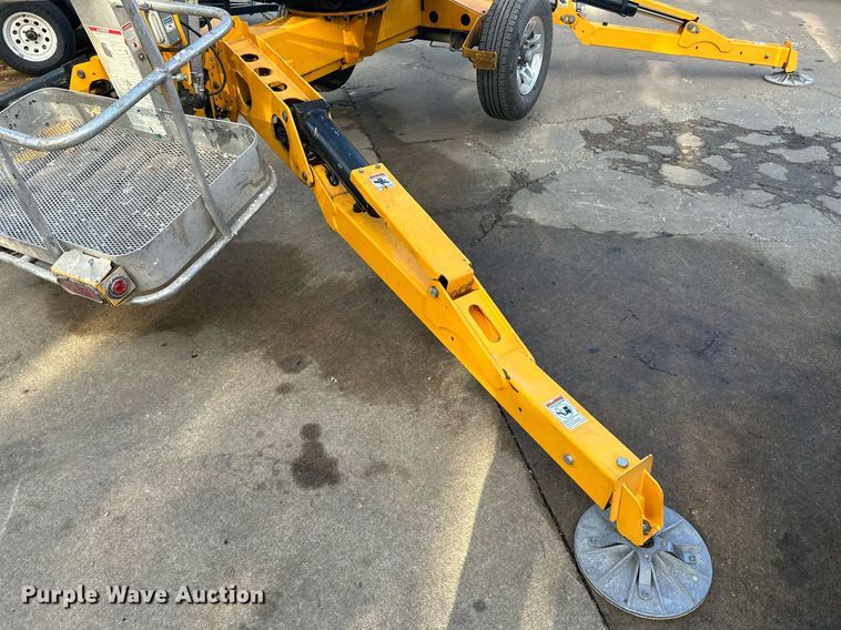 image for item DW2870 2019 Haulotte 5533A  boom lift