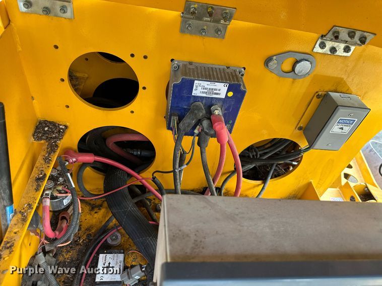 image for item DW2870 2019 Haulotte 5533A  boom lift