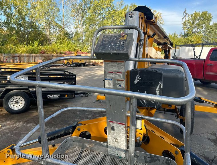image for item DW2870 2019 Haulotte 5533A  boom lift