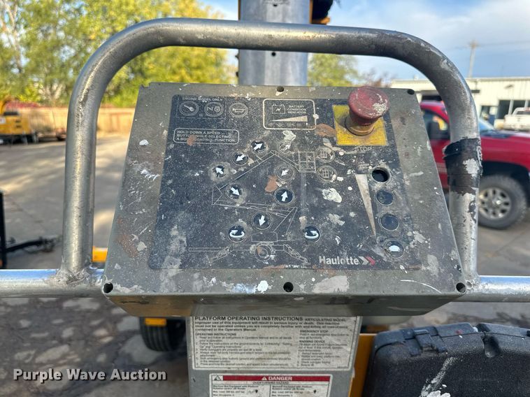 image for item DW2870 2019 Haulotte 5533A  boom lift