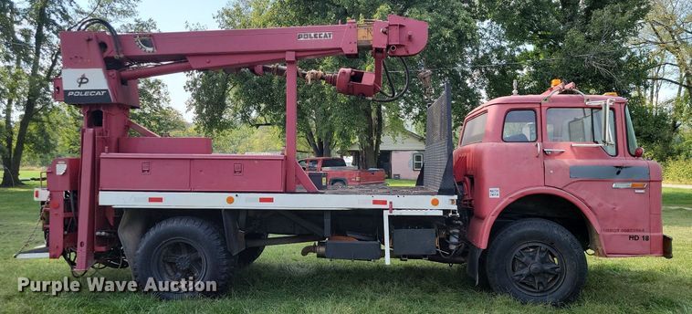 image for item HY9114 1983 Ford 8000  digger derrick truck