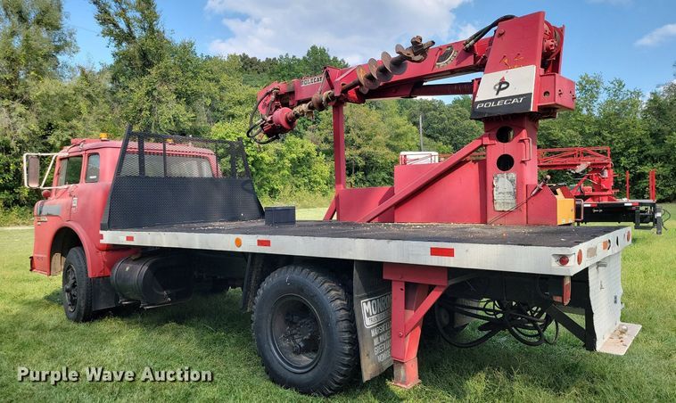 image for item HY9114 1983 Ford 8000  digger derrick truck