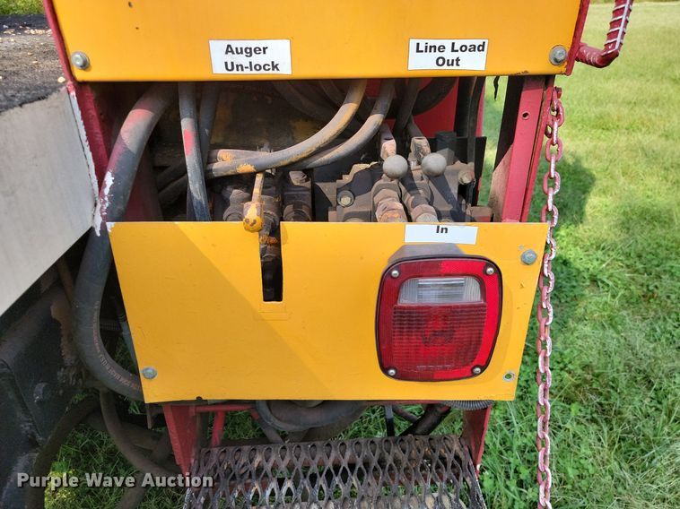 image for item HY9114 1983 Ford 8000  digger derrick truck