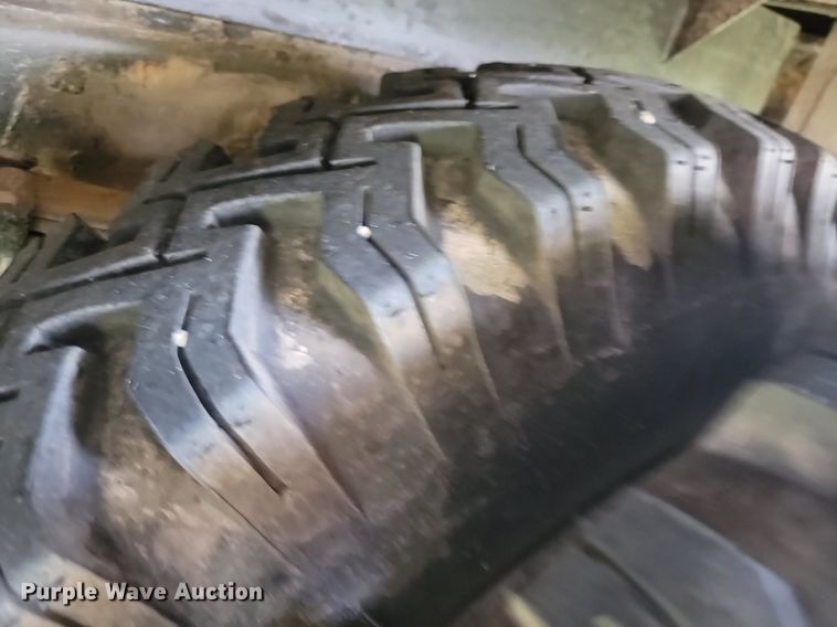 image for item HY9114 1983 Ford 8000  digger derrick truck