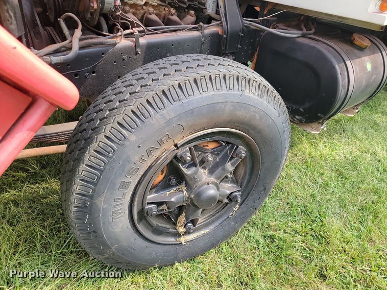 image for item HY9114 1983 Ford 8000  digger derrick truck