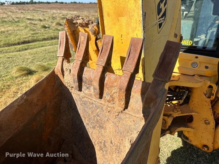 image for item IU9028 1998 JCB 214  backhoe