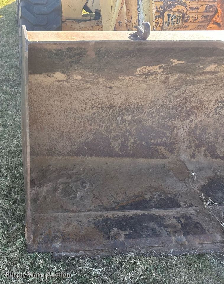 image for item IU9028 1998 JCB 214  backhoe