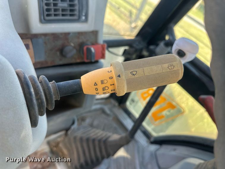 image for item IU9028 1998 JCB 214  backhoe