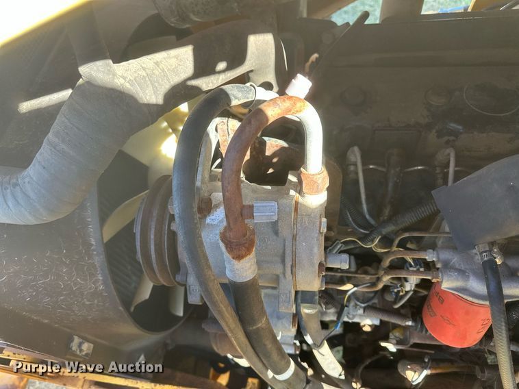 image for item IU9028 1998 JCB 214  backhoe