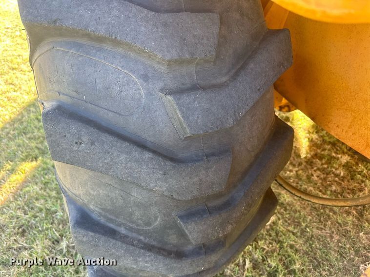 image for item IU9028 1998 JCB 214  backhoe