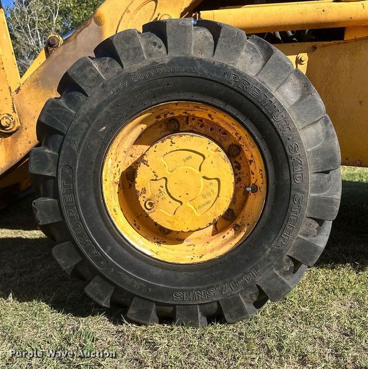 image for item IU9028 1998 JCB 214  backhoe