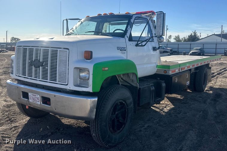 image for item IU9036 1993 Chevrolet Kodiak  rollback truck