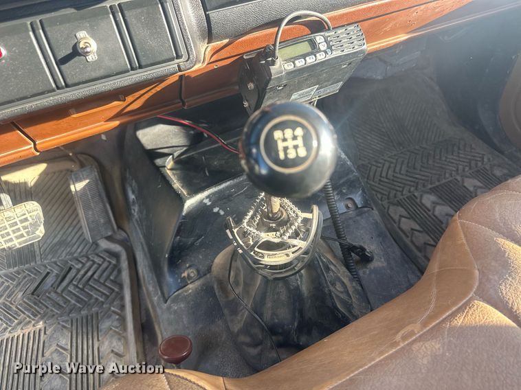 image for item IU9036 1993 Chevrolet Kodiak  rollback truck