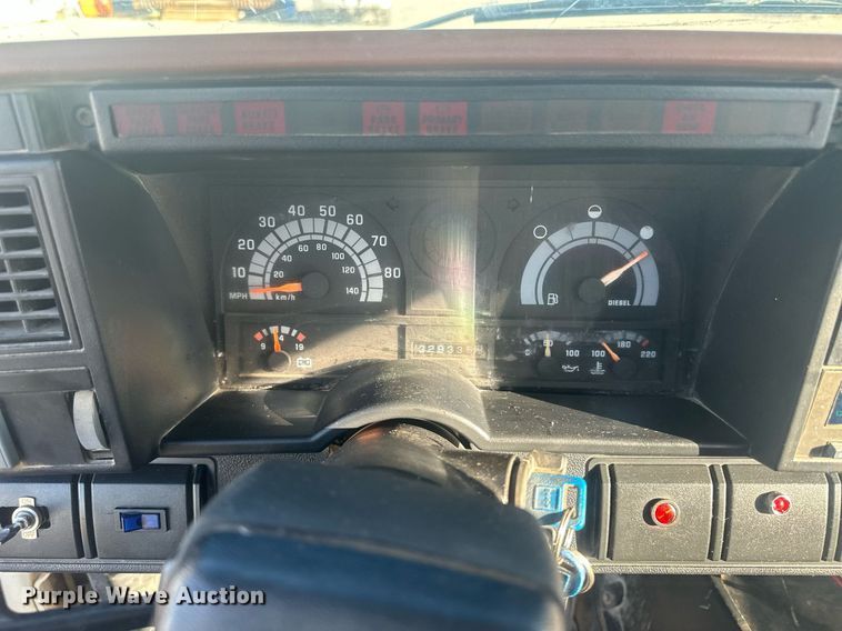 image for item IU9036 1993 Chevrolet Kodiak  rollback truck