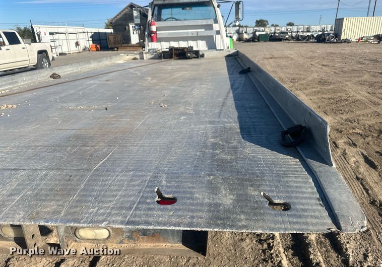 image for item IU9036 1993 Chevrolet Kodiak  rollback truck