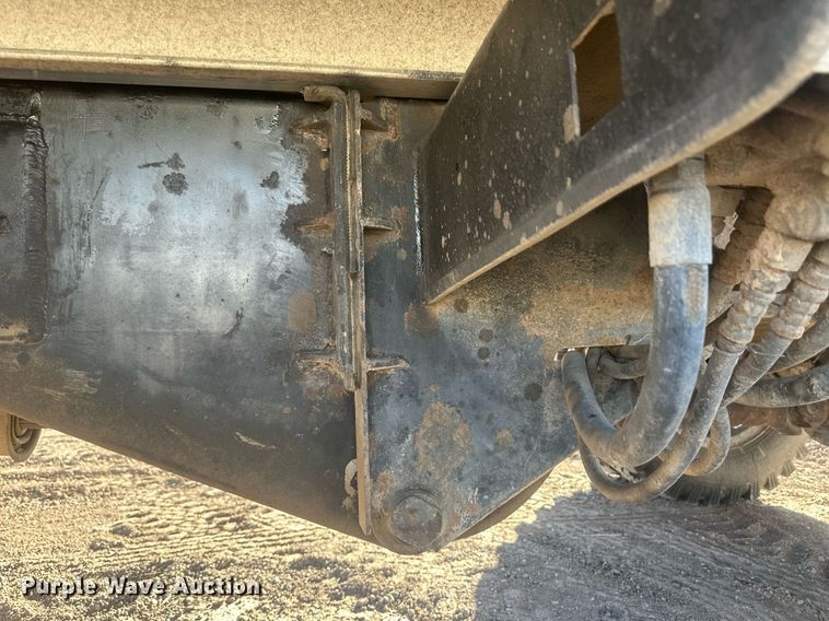 image for item IU9036 1993 Chevrolet Kodiak  rollback truck