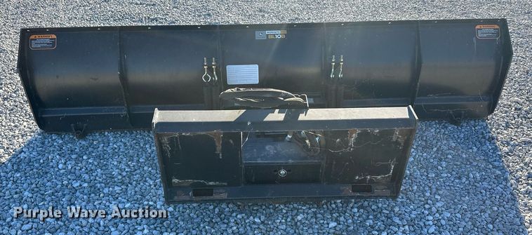 image for item IU9046 John Deere BL10B  skid steer dozer blade