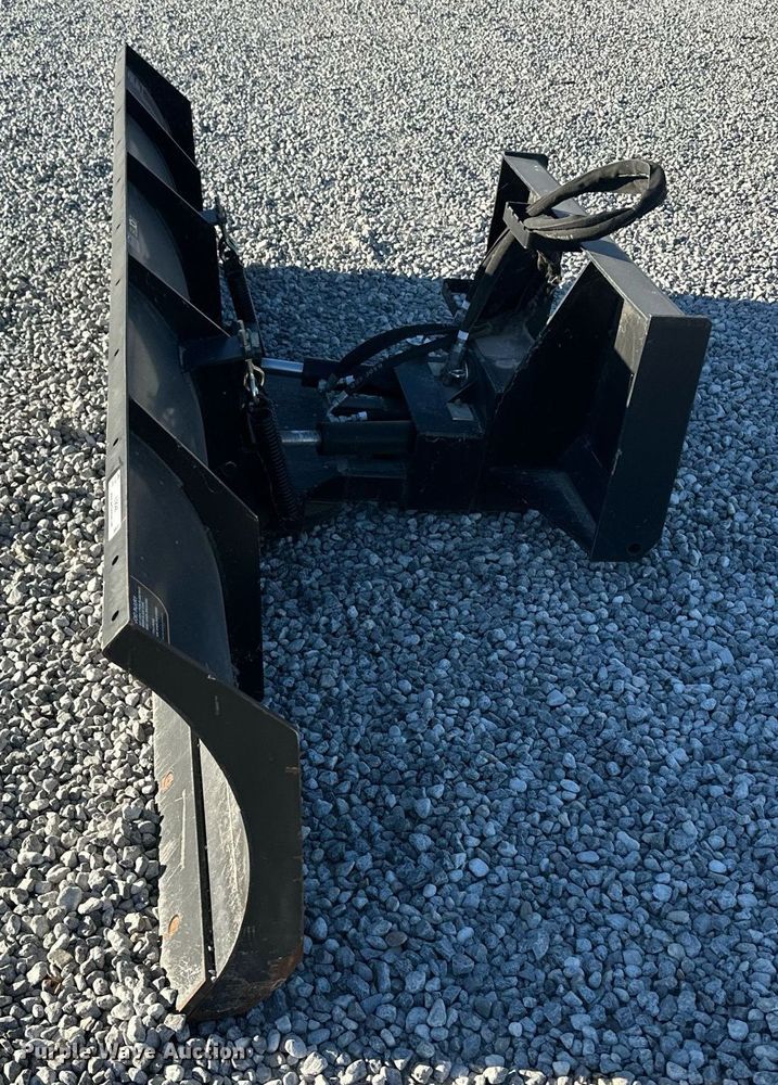 image for item IU9046 John Deere BL10B  skid steer dozer blade