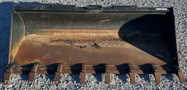 image for item IU9048 John Deere T84  skid steer bucket