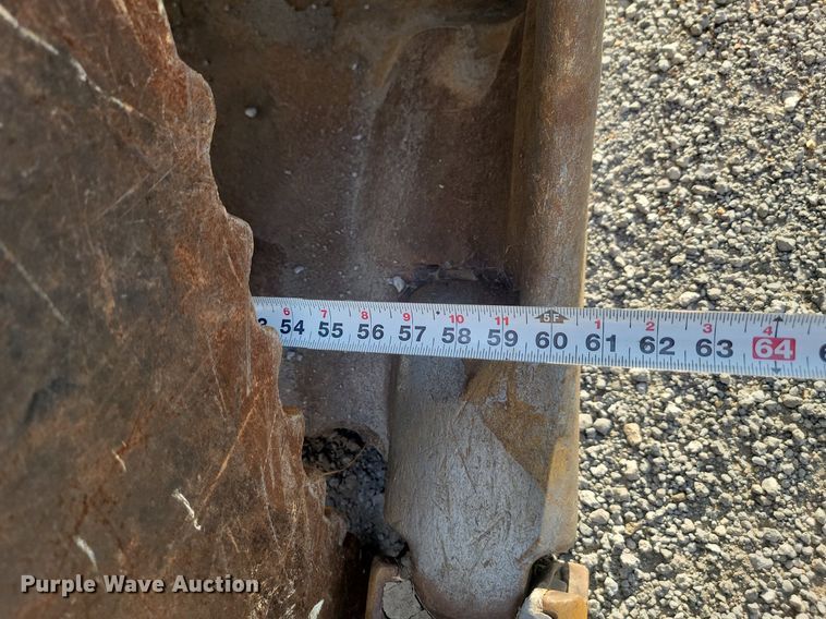 image for item JG9768 2004 Komatsu PC400LC-7L excavator