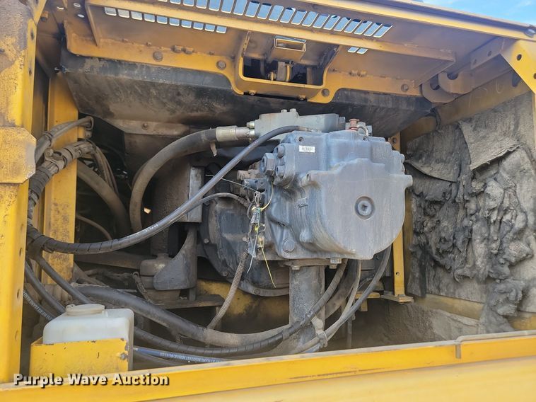 image for item JG9768 2004 Komatsu PC400LC-7L excavator