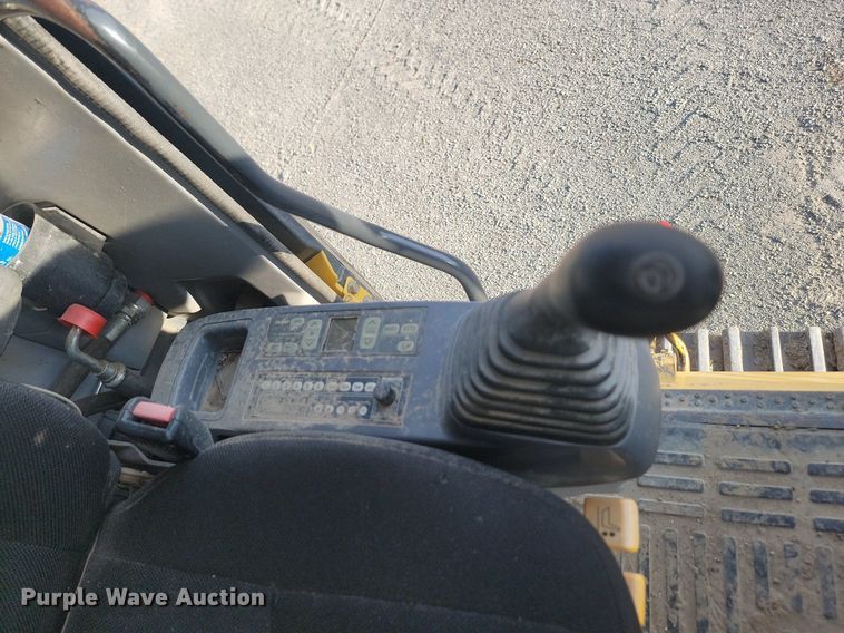 image for item JG9768 2004 Komatsu PC400LC-7L excavator