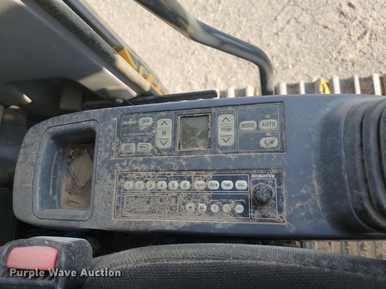 image for item JG9768 2004 Komatsu PC400LC-7L excavator