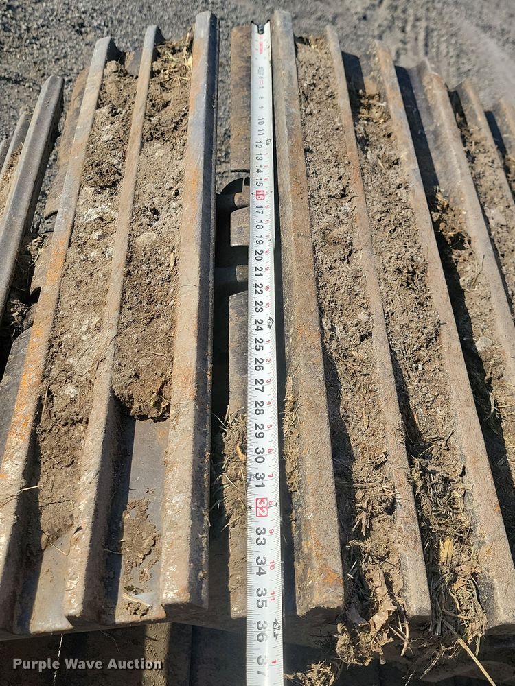 image for item JG9768 2004 Komatsu PC400LC-7L excavator