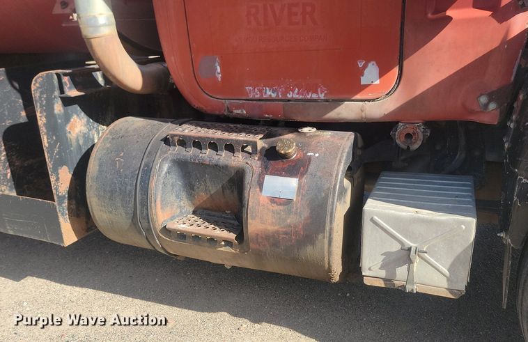 image for item JG9775 1980 Mack  water truck