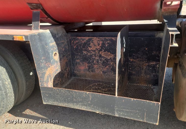 image for item JG9775 1980 Mack  water truck