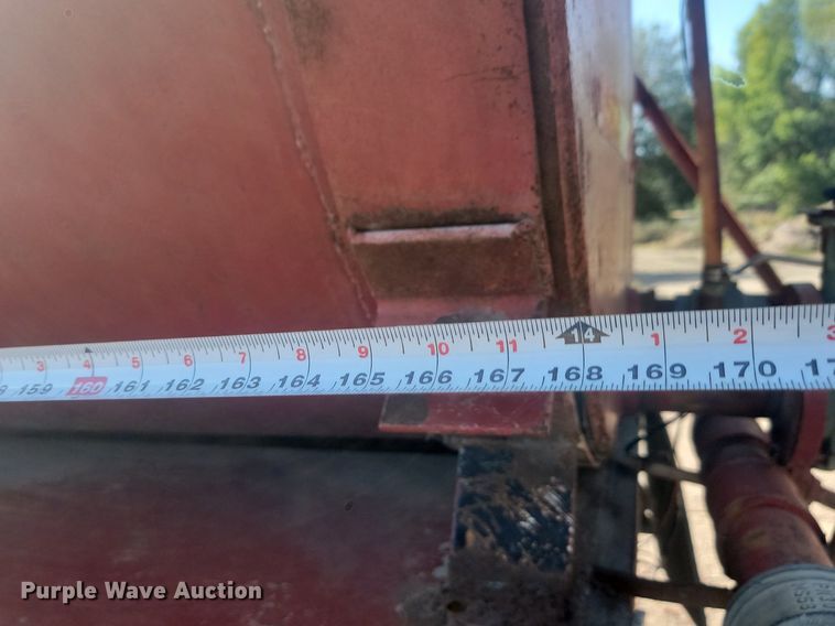 image for item JG9775 1980 Mack  water truck