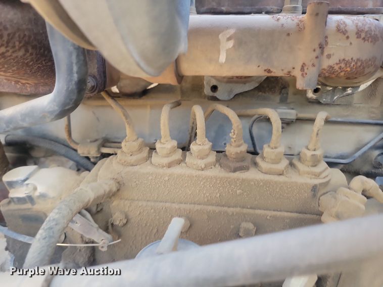 image for item JG9775 1980 Mack  water truck