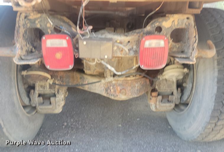 image for item JG9775 1980 Mack  water truck